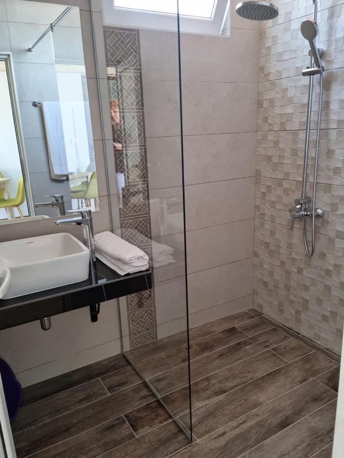 Vromos Guest House Черноморец Экстерьер фото